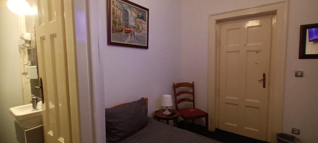 Authentic Belgrade Centre Hostel - Only Private Rooms Exterior photo