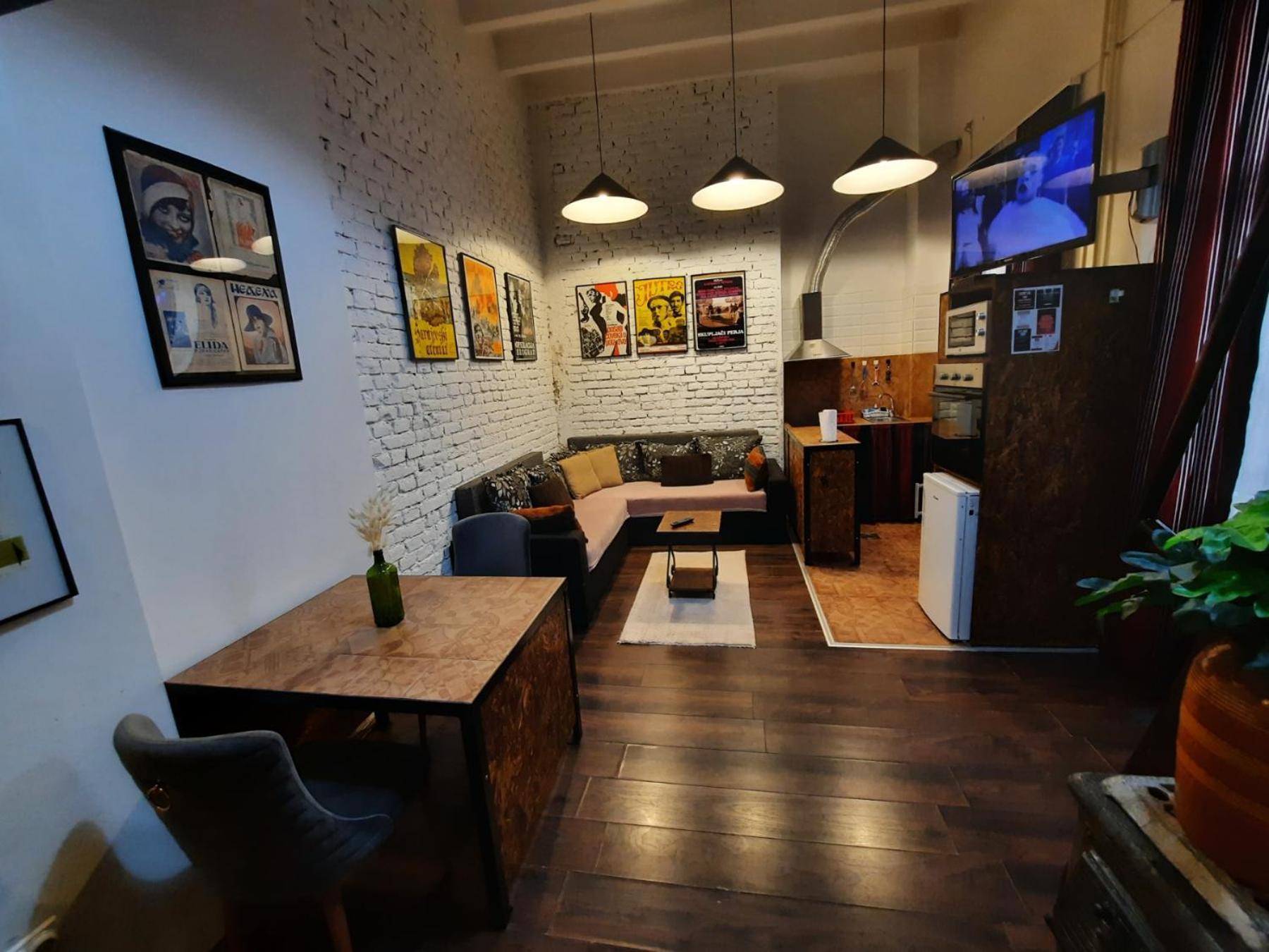 Authentic Belgrade Centre Hostel - Only Private Rooms Exterior photo